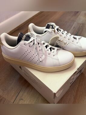 NEW w/box Adidas White Leather Advantage 2.0 Tennis Sneakers Animal print Heal